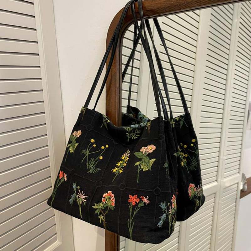 Vintage Flower Embroidery Bag