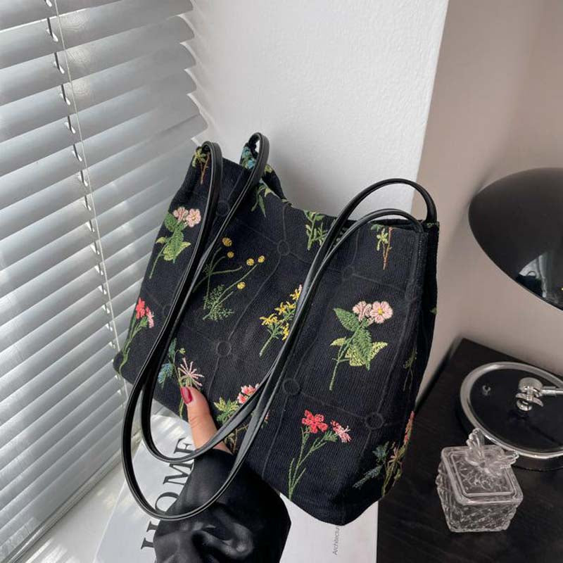 Vintage Flower Embroidery Bag