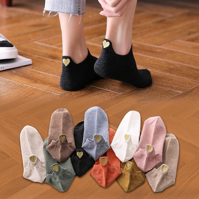 Heart Embroidered Casual Socks