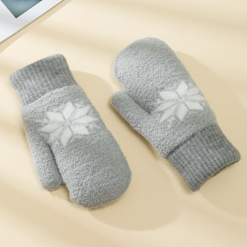 Warm Snowflake Gloves