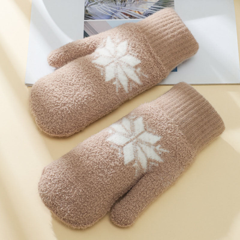 Warm Snowflake Gloves