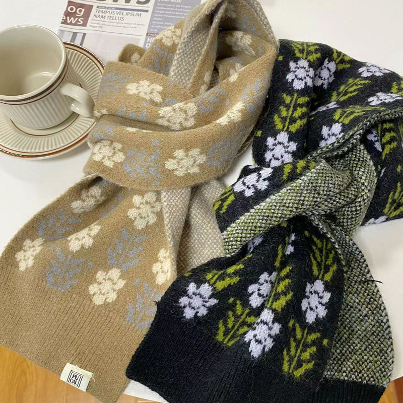 Casual Floral Knitted Scarf