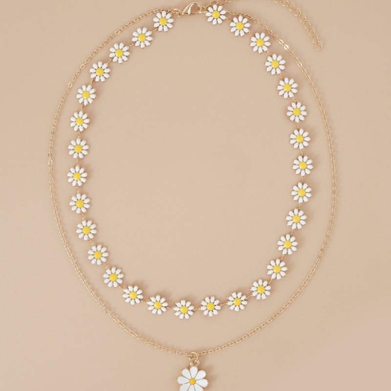 Daisy Pendant Necklace