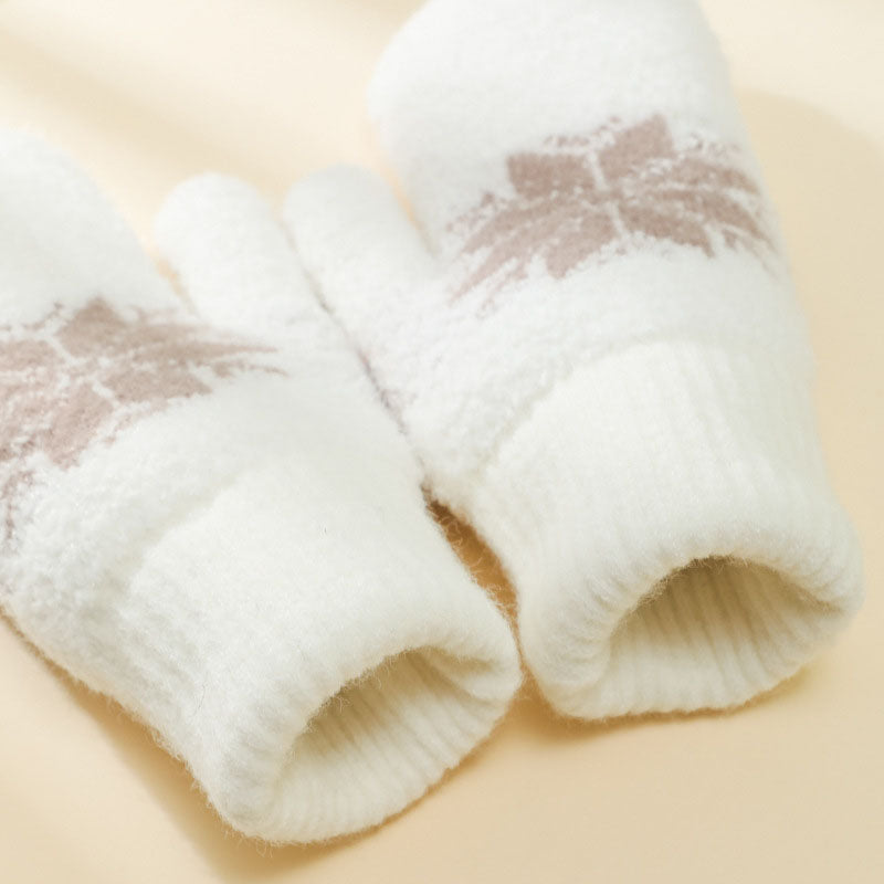 Warm Snowflake Gloves