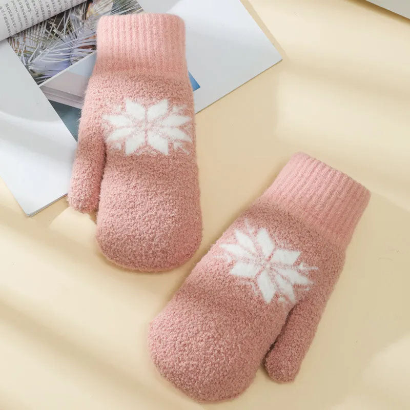 Warm Snowflake Gloves