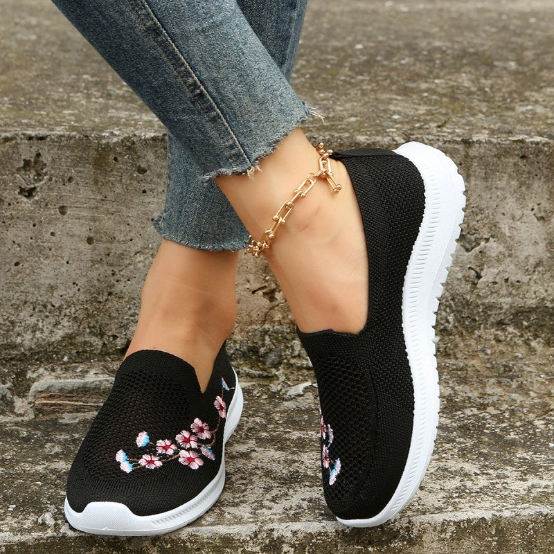 Floral Embroidered Breathable Shoes